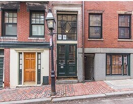 16 S Russell St in Boston, MA - Building Photo