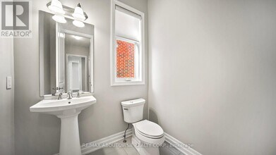 129 Robert Berry Crescent in King, ON - Building Photo - Building Photo