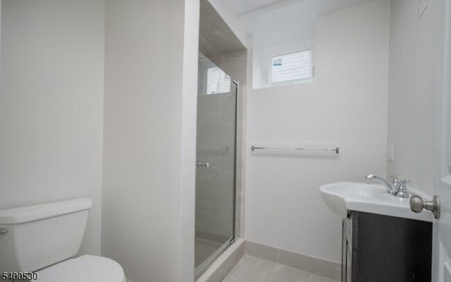 16 Olyphant Pl in Morristown, NJ - Building Photo - Building Photo