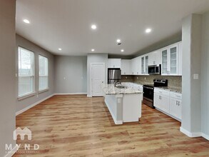 712 Perry Ave in Waxahachie, TX - Building Photo - Building Photo