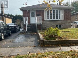 177 Sedgemount Dr in Toronto, ON - Building Photo