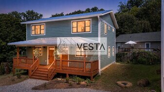15 Fireside Dr in Asheville, NC - Building Photo