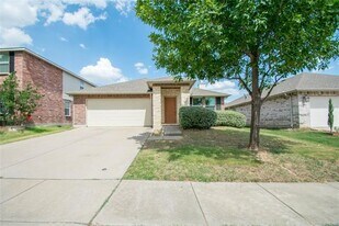 7612 Scarlet View Trail in Fort Worth, TX - Building Photo