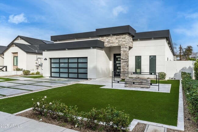 property at 4219 N 41st Pl