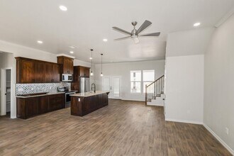 17900 Lone Ranch Rd in Bushland, TX - Building Photo - Building Photo