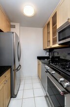 280 W 81st St in New York, NY - Building Photo - Building Photo