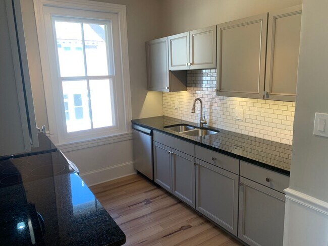 718 Cattell St in Easton, PA - Building Photo - Building Photo