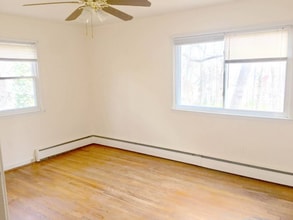 4433 Village Dr in Fairfax, VA - Building Photo - Building Photo