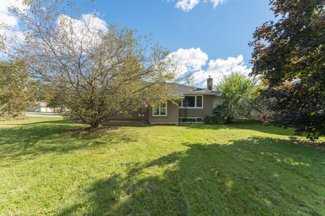property at 740 Collins Bay Rd