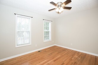 6030 Greenway Dr in Fayetteville, NC - Building Photo - Building Photo