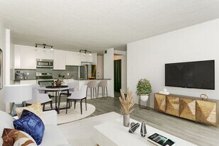 Beacon Place in Edmonton, AB - Building Photo