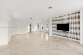 5785 Alton Rd in Miami Beach, FL - Building Photo - Building Photo
