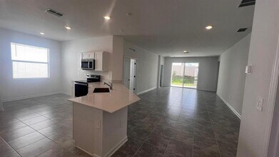 2023 Punch Bowl Ave in Davenport, FL - Building Photo - Building Photo