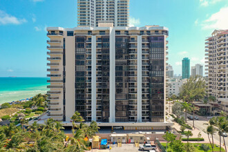 Mar Del Plata in Miami Beach, FL - Foto de edificio - Building Photo