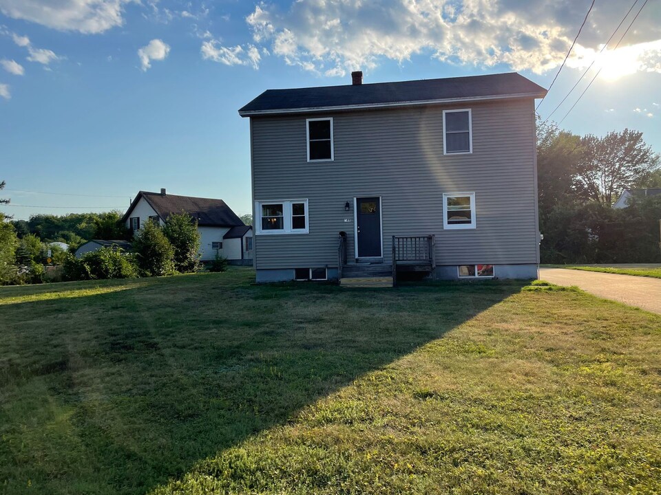 149 Brigham St in South Portland, ME - Building Photo