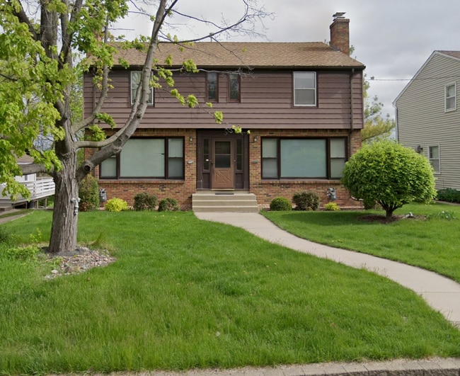property at 4422 W 36th St