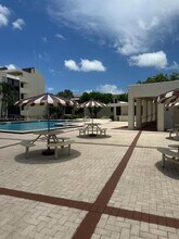 8870 Fontainebleau Blvd in Miami, FL - Building Photo - Building Photo