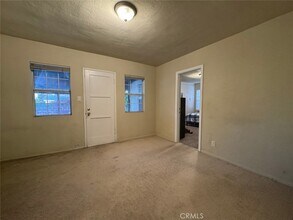11050 Keswick St in Los Angeles, CA - Building Photo - Building Photo