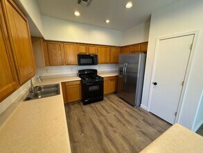 454 E Placita Lezna in Sahuarita, AZ - Building Photo - Building Photo