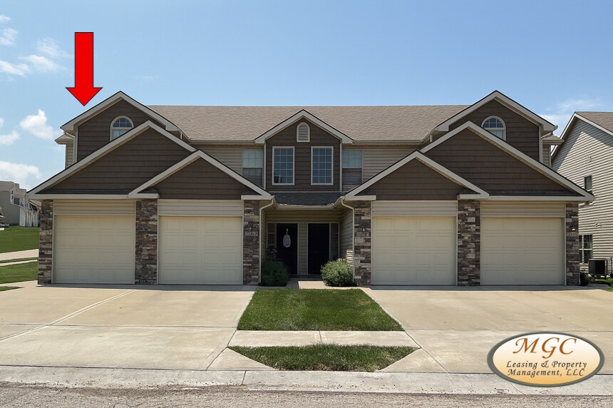 2151 SW Timbertrace Ln in Lee's Summit, MO - Building Photo