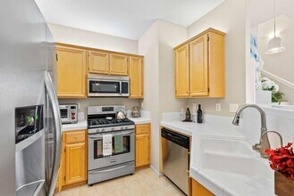 3343 Midtown Pl in San Jose, CA - Building Photo - Building Photo