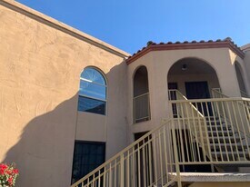 13035 N 34th St, Unit 4 in Phoenix, AZ - Building Photo