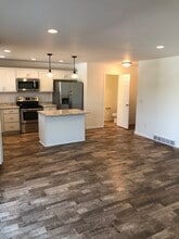 5864 36th St S in Fargo, ND - Building Photo - Building Photo