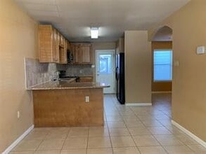 10064 Emnora Ln in Houston, TX - Building Photo - Building Photo