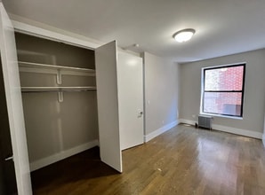 520 Crown St in Brooklyn, NY - Foto de edificio - Building Photo