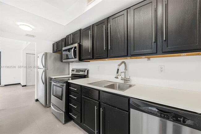 1876 SW 11th Terrace in Miami, FL - Building Photo - Building Photo