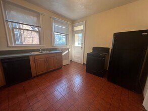 1724 Wightman St in Pittsburgh, PA - Building Photo - Building Photo