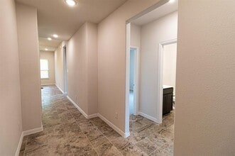 1004 Maple Wy in Crowley, TX - Building Photo - Building Photo