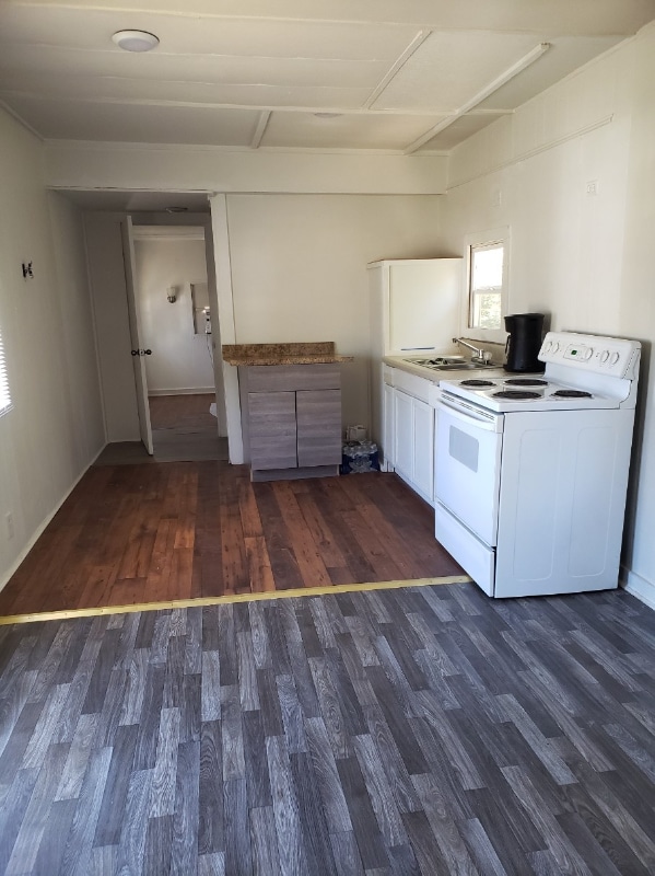 205-437 Holt Ave in Warner Robins, GA - Foto de edificio - Building Photo