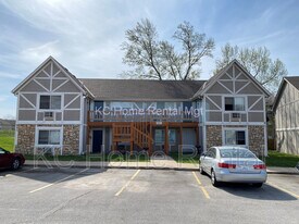 551 N Somerset Terrace