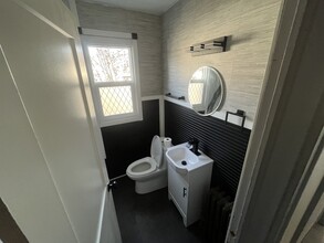 9142 Yorkshire Rd in Detroit, MI - Building Photo - Building Photo