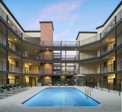 The Fredrick Tempe in Tempe, AZ - Foto de edificio - Building Photo