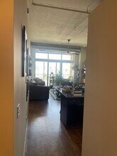 950 W Monroe St, Unit 803 in Chicago, IL - Foto de edificio - Building Photo