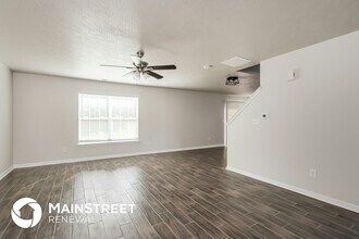 9710 Evanwood Ct in Louisville, KY - Foto de edificio - Building Photo