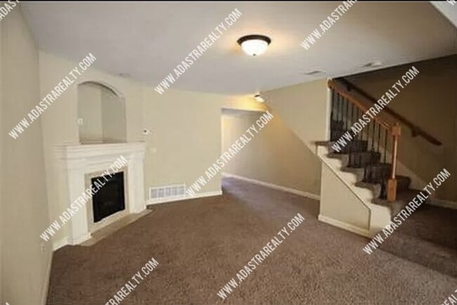 13753 Post Oak Ln in Platte City, MO - Building Photo - Building Photo