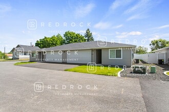 710 Jones Ln in Spokane, WA - Foto de edificio - Building Photo