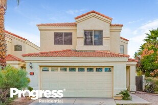 250 W Juniper Ave in Gilbert, AZ - Building Photo