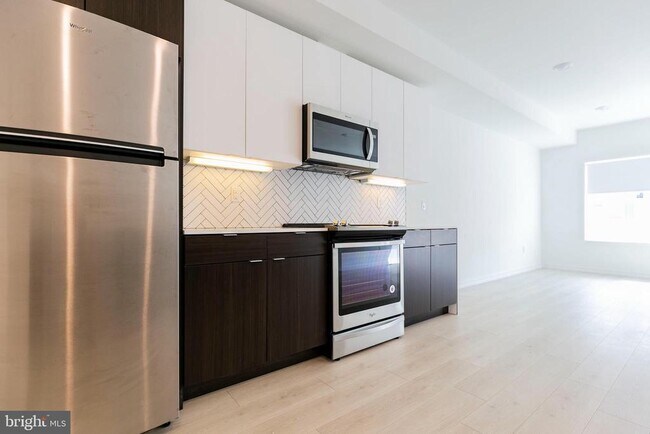 1240 LeCount St in Philadelphia, PA - Building Photo - Building Photo