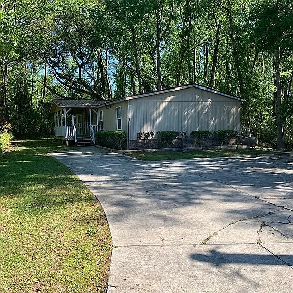 232 Suburban St SW in Shallotte, NC - Foto de edificio - Building Photo