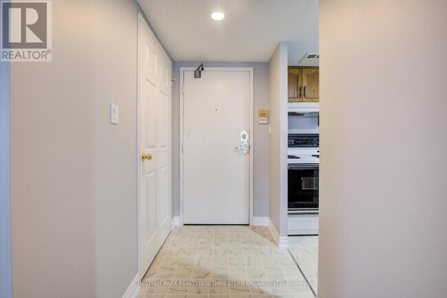 260 Sheldon Ave N in Kitchener, ON - Building Photo - Building Photo