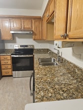 10331 Gent Ct in Manassas, VA - Foto de edificio - Building Photo