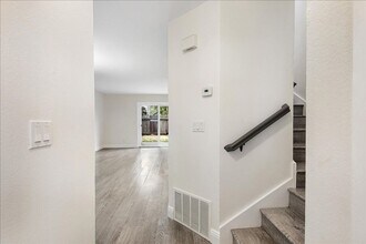 1590 Buena Vista Ave in Alameda, CA - Building Photo - Building Photo