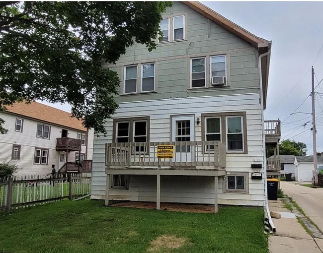 property at 1728 S 88th St