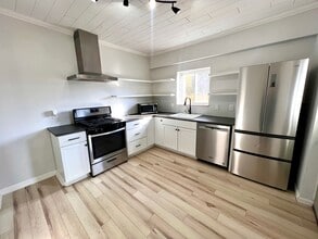 210 18th St in Pittsburgh, PA - Building Photo - Building Photo