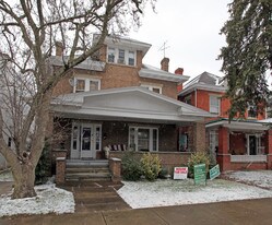 1210 8th St in Huntington, WV - Building Photo