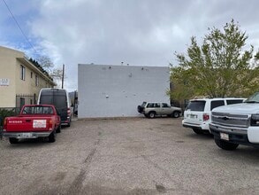520 Tennessee St NE in Albuquerque, NM - Foto de edificio - Building Photo